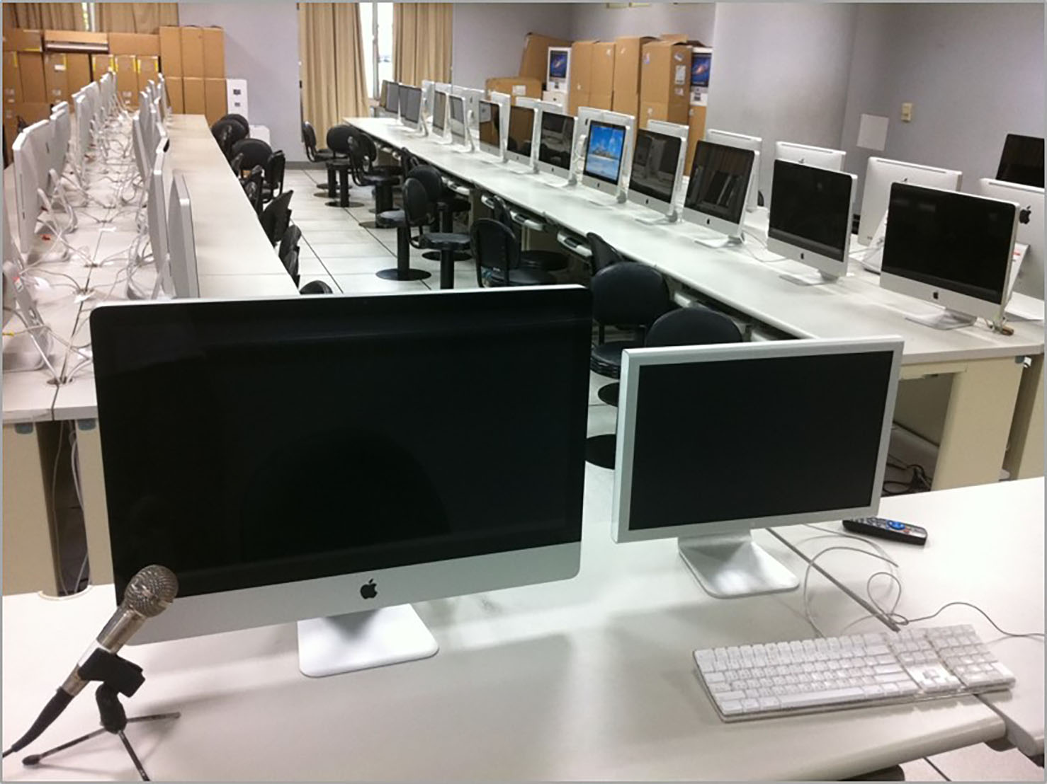 L203 MAC電腦教室